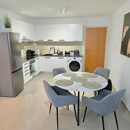 Apartment Thea Court 1 - A