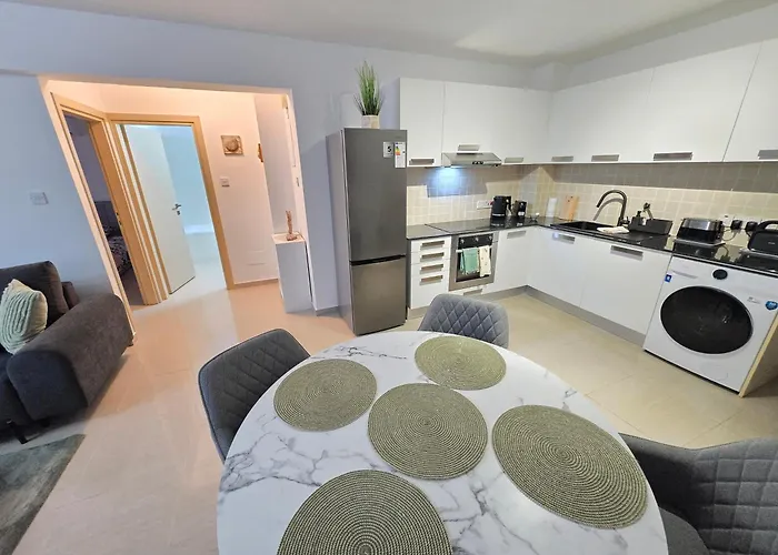 Thea Court 1 - A Paralimni